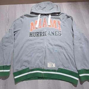Vintage Miami Huricanes zipped up hoodie.