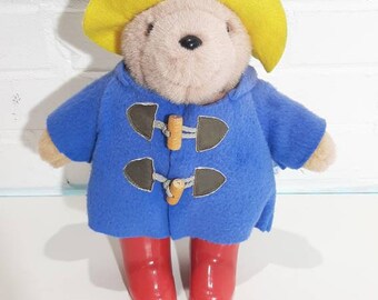 Jouet en peluche Paddington classique avec bottes et valise