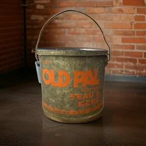 Vintage Old Pal Floating Minnow Bucket 8 Quart 88F - Woodstream Corp, Lititz, PA - Perfect Fisherman&#39;s Decor