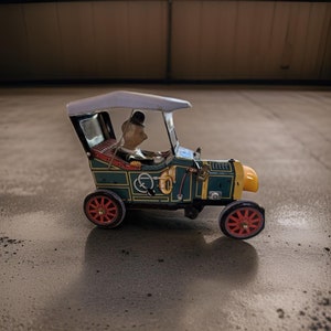 1960&#39;s Mystery Action Jalopy Tin Battery Operated Toy Car Yonezawa Toys Japan
