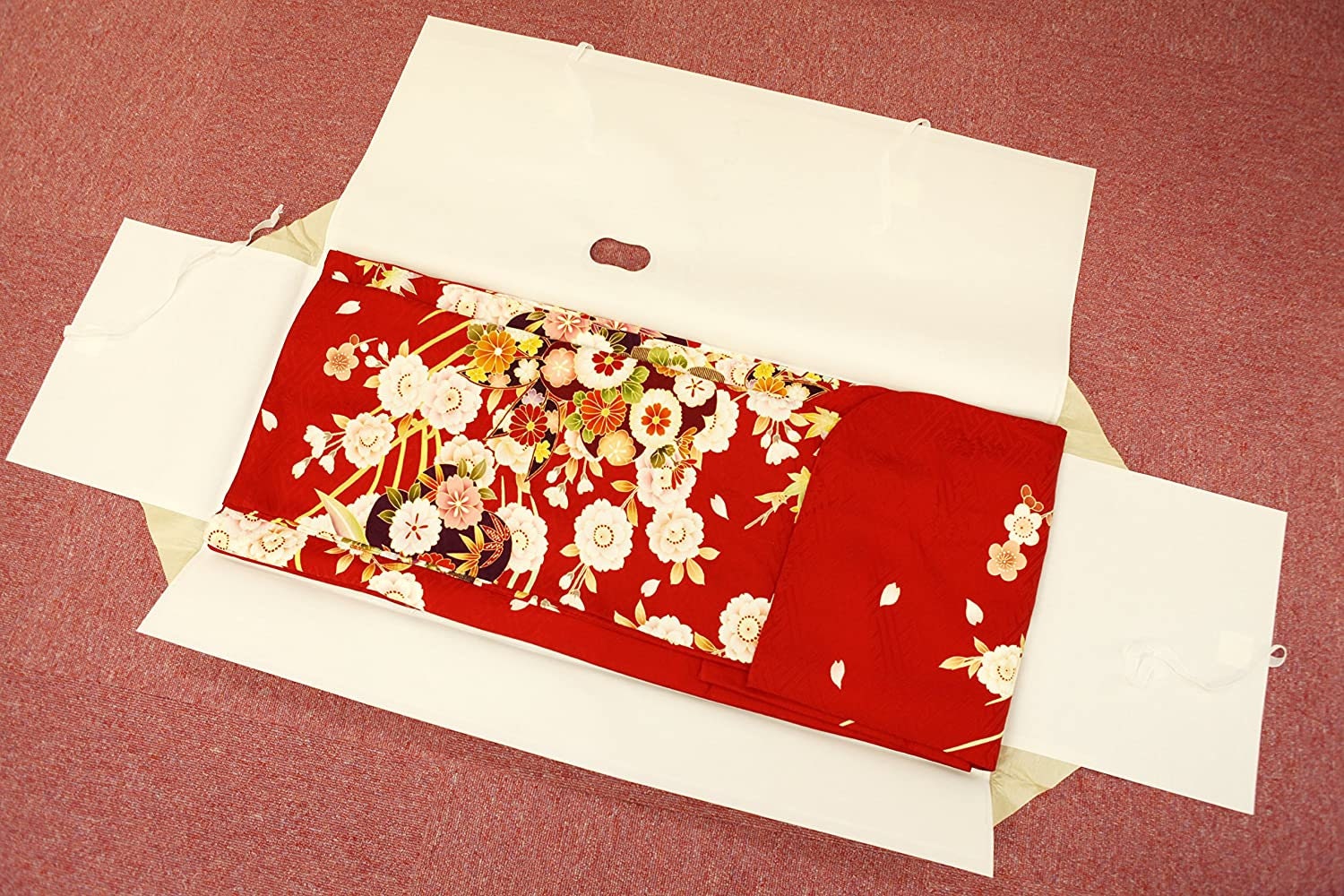 Traditional Japanese tatoshi paper kimono storage wrappers, essential acid-free mulberry fiber paper for professional kimono preservation and heritage conservation
