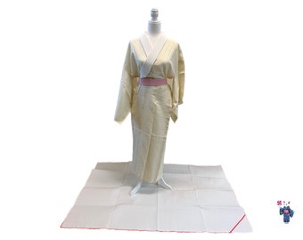 Kimono changing floor mat