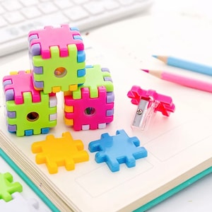 1 pcs Puntenslijper Fantastische Puntenslijper Cutter Mes Gift Briefpapier Slijpers voor Kinderen School Puntenslijper