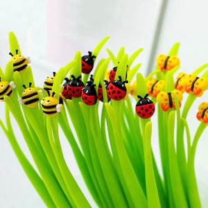 1 pz Creativo Simpatico Cartone Animato Insetto Decompressione Penna Gel 0.5 MM Piante Verdi Tubo Ago di Silice Penna A Base di Acqua Regalo di Forniture Scolastiche