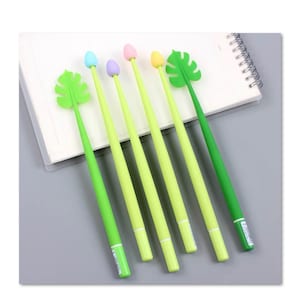 1 Satz (2 Stück / 4 Stück) Kawaii Tulpen Gelstifte Neuheit Grüne Pflanzen Neutrale Stifte Niedliche Stifte Für Schulbedarf Schreibgeschenke koreanische Schreibwaren
