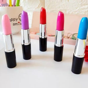1 stuks Lippenstift Balpunt Pen Creatieve Mooie Balpunt Pen Lipstick Sign Pen Meisje Cadeau voor Home Store School