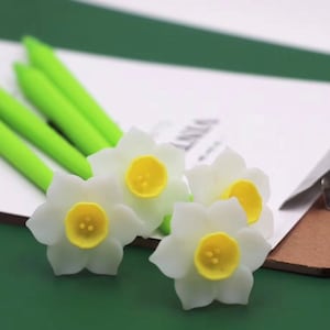 Daffodils Silicone Gel Pen: Black Ink, Smooth Writing