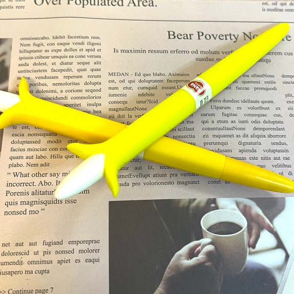 1 pcs Cute Banana Marshmallow Silicone Gel Pen Soft Modeling Black Ink Pen Smooth Easy Writing Office School Stationery Korea Designer