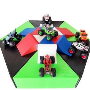 Jeff Did It! - 1:64th Scale Monster Jelly Pod - Compatible w/ Hot Wheels, Match Box, etc - Hours of Fun! - Made in the USA - Catch Big Air!