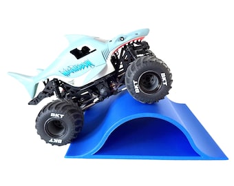 Jeff Did It! - 1/16-1/18th Monster Truck Ramp D - 260MM Wide 260mm Deep 80mm High - Includes 8 Anti Slip Rubber Feet - Catch Big Air!