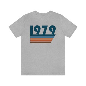 1979 Tシャツ、1979年の贈り物、1979年の誕生日シャツ、1979年の誕生日プレゼント、1979年の年Tシャツ