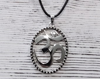 Large Om Necklace, Aum Pendant, Yoga Necklace, Meditation Jewelry, Yoga Jewelry, Ohm Necklace, Hinduism Necklace, Om Jewelry, Birthday Gift