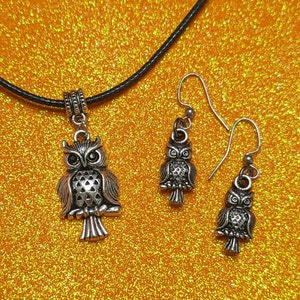 Owlsome Pendant and Earrings Set – Owlsome Bracelets