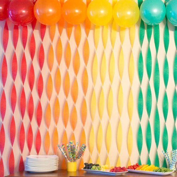 Party Decorators Crepe Streamers in A Choice of 16 Colours Large