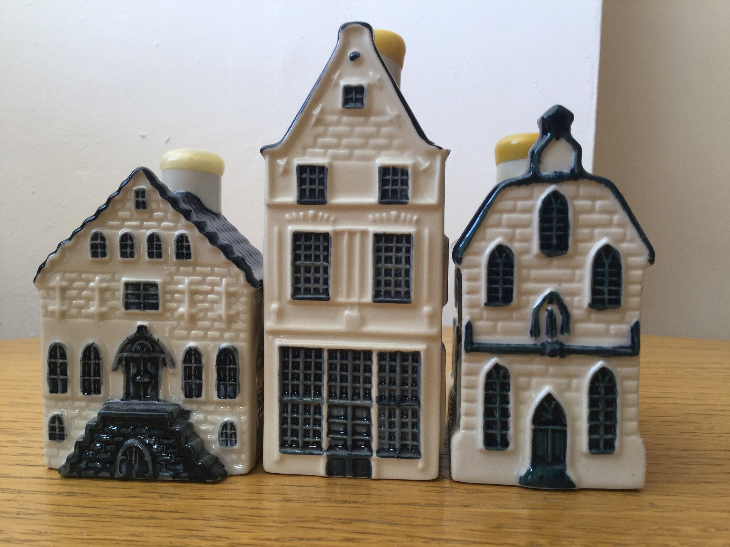 Beautiful Hand Painted Delft KLM Ceramic Houses. Sought Etsy UK