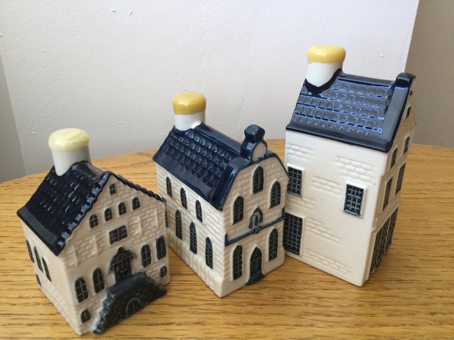 Beautiful Hand Painted Delft KLM Ceramic Houses. Sought Etsy UK