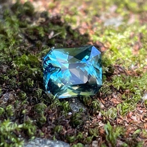 Teal Sapphire l 2.05 Ct l Radiant l 6.9x5.9x4.8mm l Madagascar  l Sapphire Engagement Ring l Natural Sapphires