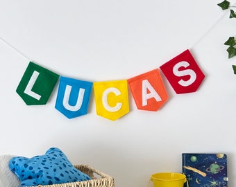 Banderín de fieltro con nombre: decoración infantil personalizada, banderines de arcoíris