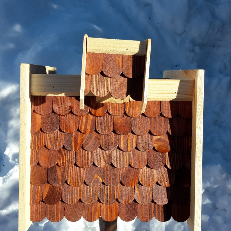 Vogelhaus XL Vogelhäuser Vogelfutterhaus Vogelhäuschen aus Holz Wetterschutz Putzklappe Braun Bild 2