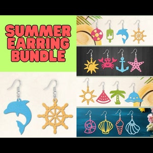 Könnte beinhalten: Ein Set mit 12 sommerlichen Ohrringen mit verschiedenen Designs, darunter ein Delfin, ein Schiffsrad, eine Sonne, ein Krebs, ein Anker, ein Seestern, eine Wassermelone, eine Palme, ein Hut, eine Muschel und eine Muschel mit einer Spirale. Die Ohrringe sind aus Holz und in leuchtenden Farben bemalt.