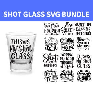 Bicchiere da shot Svg, Tequila Svg, Alcohol Svg, Pacchetto di 30 disegni di bicchieri da shot, file per Cricut, Silhouette, Glowforge e altro ancora