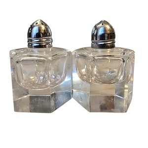 Vintage mini 2.5&quot; mid-century hexagon salt and pepper shakers.