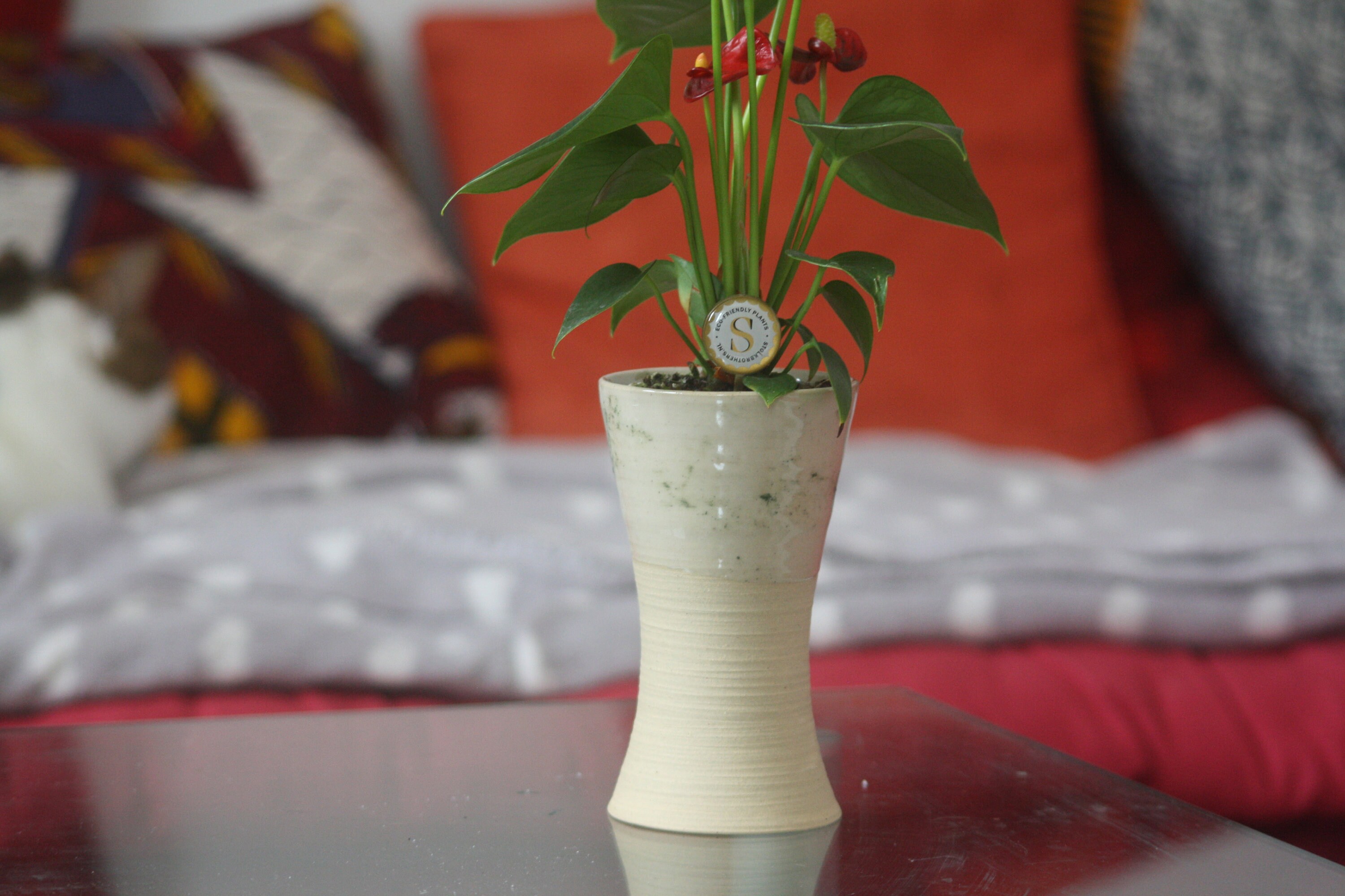 Petit Vase en Grès Beige