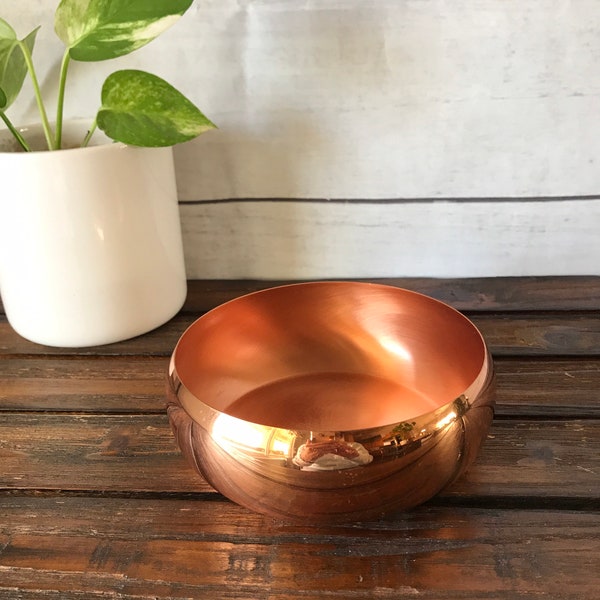 Vintage Coppercraft Guild Copper Bowl. Farmhouse serving dish.