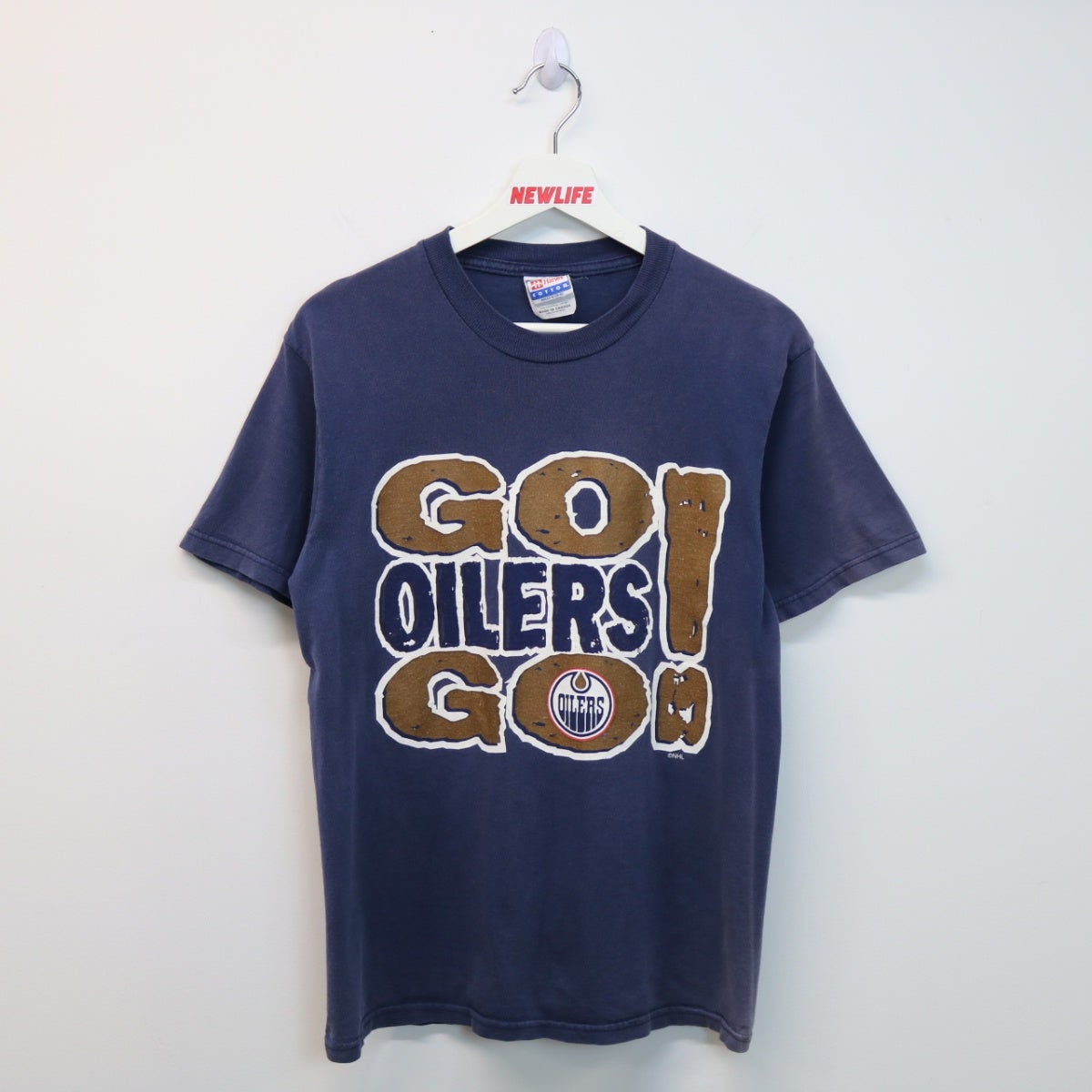 ShopSaviorClothing 90s Vintage TN Oilers T-Shirt | TN Titans Vintage T-Shirt | Vintage NFL T-Shirt | Play Football Shirt | Tennessee Titans T-Shirt