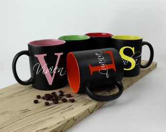 Tasse schwarz personalisiert / Kaffeebecher mit Gravur / spülmaschinenfest / 350 ml