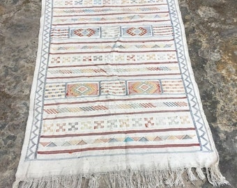 5x3 Ft Antique Moroccan kilim,Multicolor kilim,handwoven kilim,Area rug,Home decor,140x92 cm Free shipping