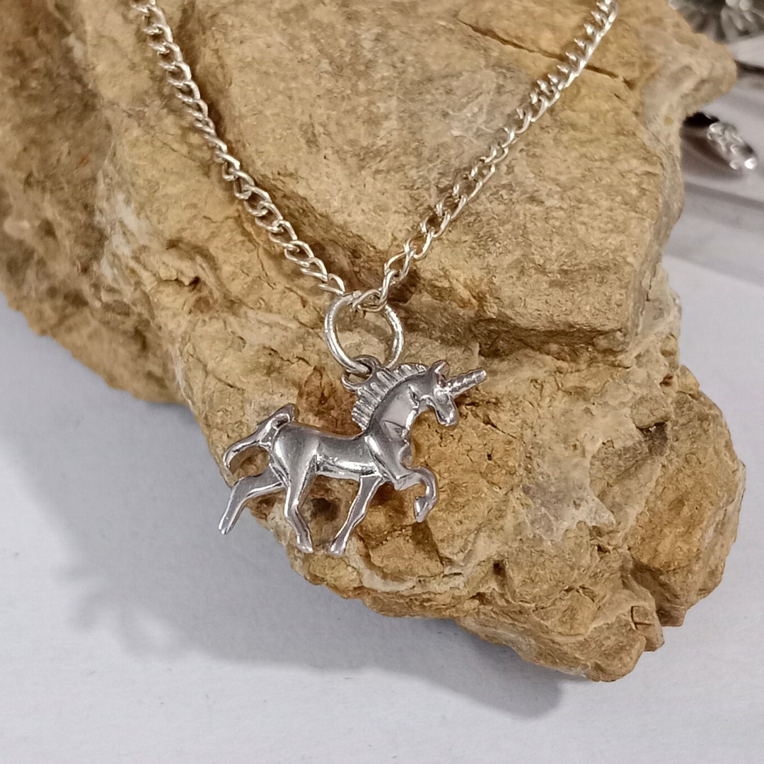 Believe In Your Dreams Personalized Granddaughter Faceted Crystal Unicorn Pendant Necklace - Personalized Jewelry - Foto 11