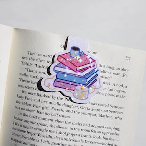 Magnetic Bookmark Dreamy & Cozy Book Stack