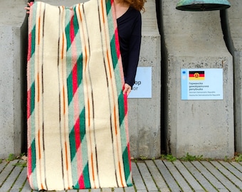 Handwoven Wool Blanket: Heavyweight Ethnic Throw, Natural Ivory Red