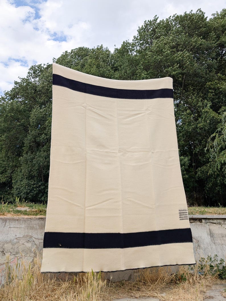 Manta de lana orgánica para acampar, manta minimalista de lujo, manta de cama de invierno imagen 4