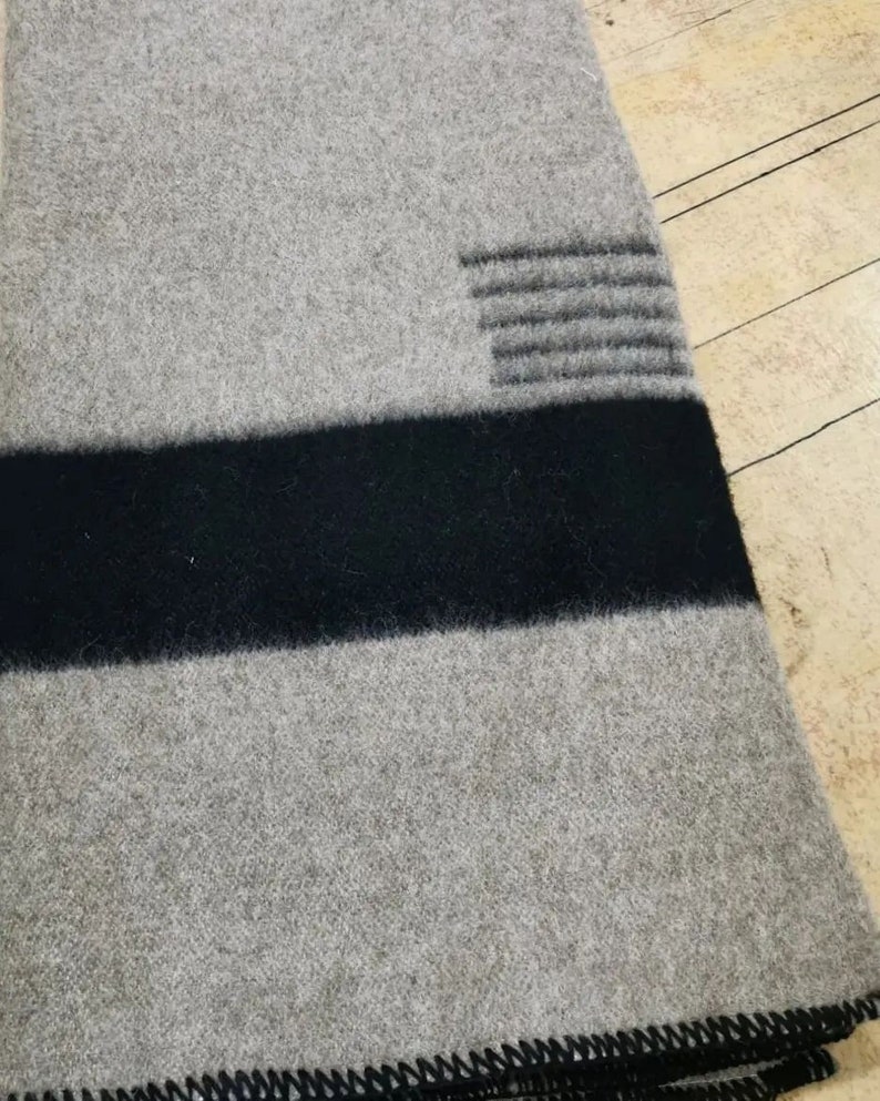 Hudsons Bay Blanket, Point Blanket, Replica, American Pioneer Thick