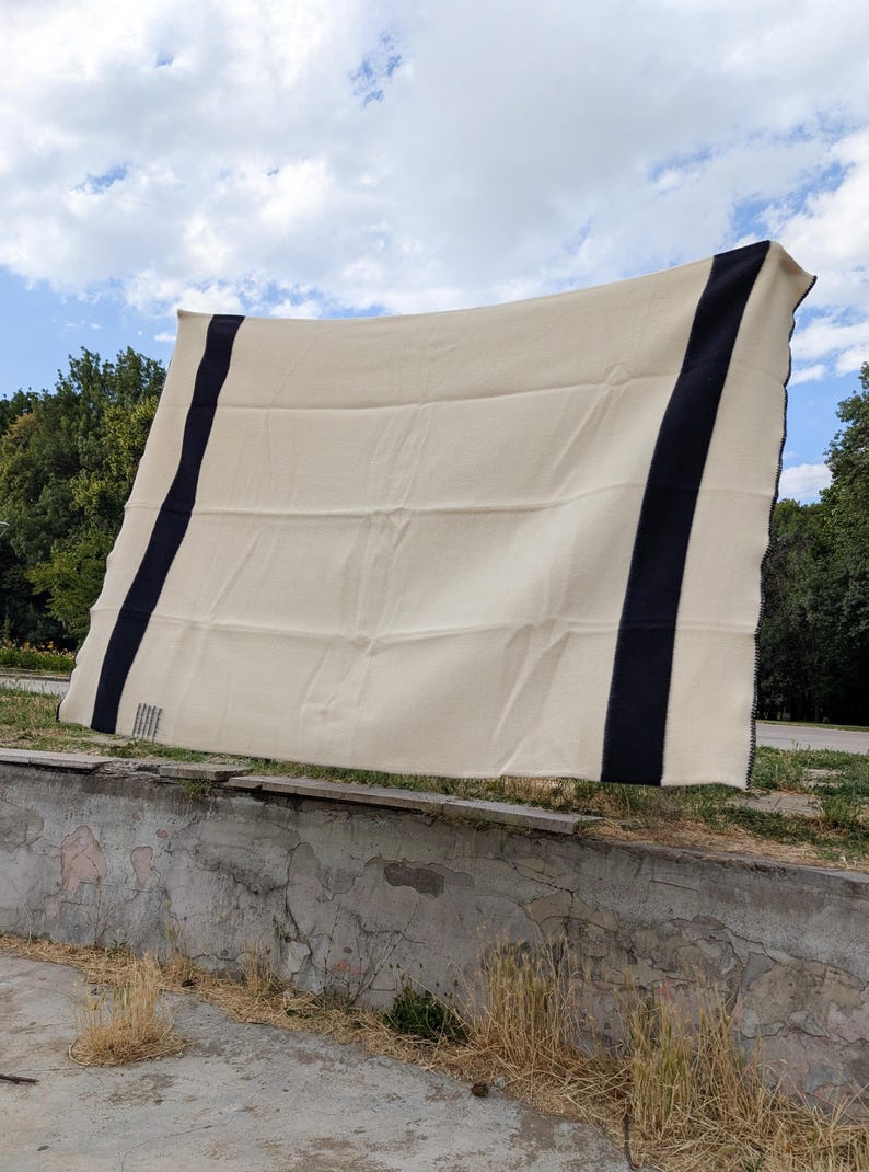 Manta de lana orgánica para acampar, manta minimalista de lujo, manta de cama de invierno imagen 5
