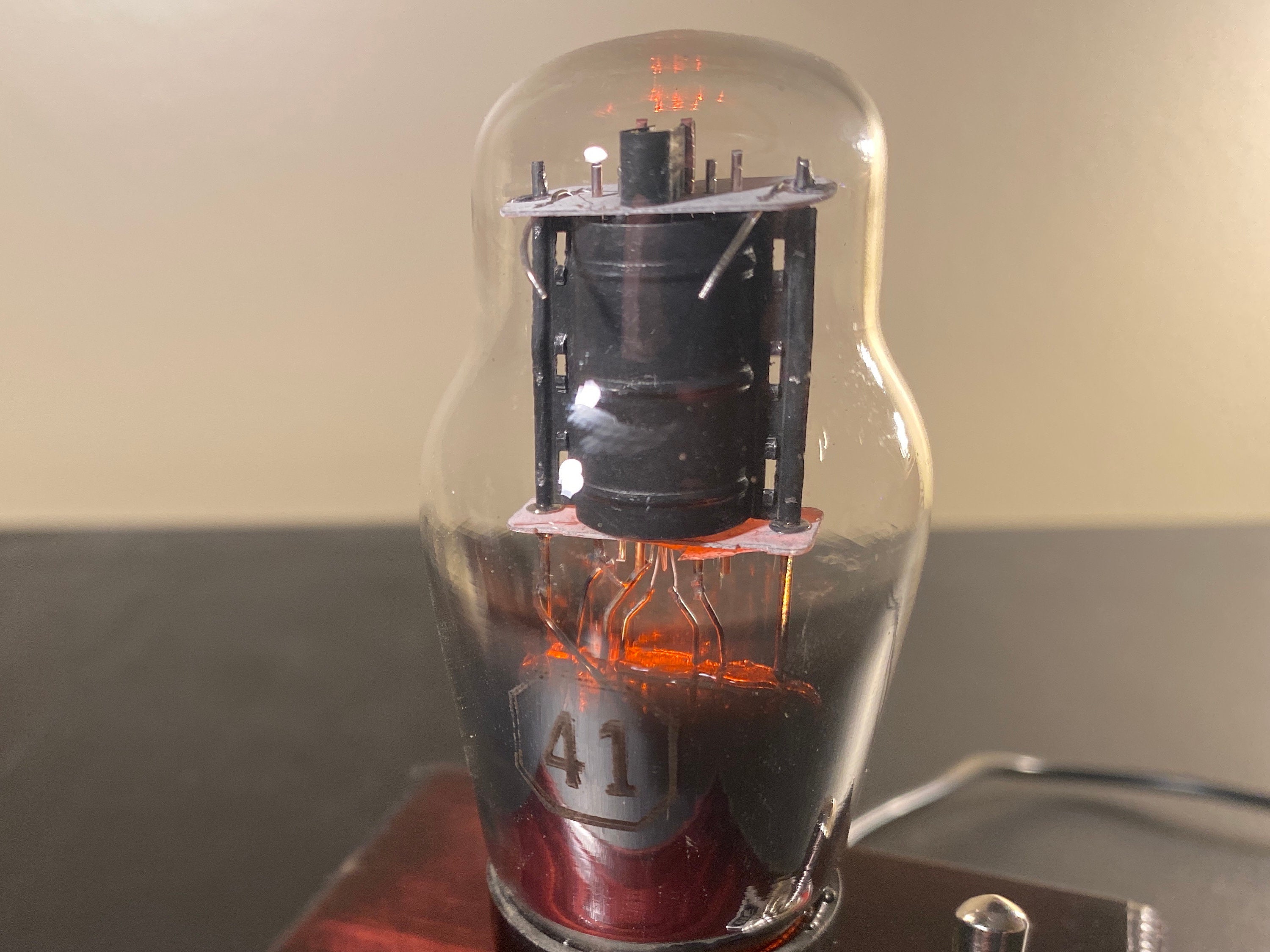 Philco Vacuum Tube Night Light / Accent Light With Mahogany Color Wood