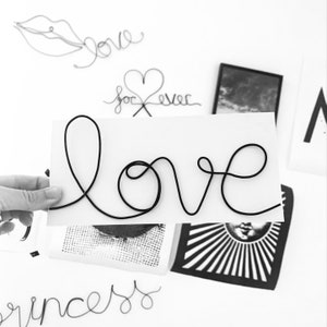 LOVE Liebe Draht Karte Glückwunschkarte Hochzeitskarte Hochzeit Geschenk Geburt Postkarte Grusskarte Buddhismus Schriftzug Wand Deko