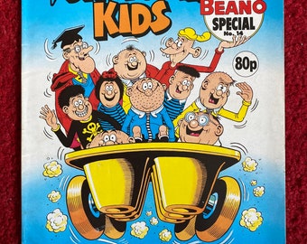 The Bash Street Kids: The Eggsperts, A Beano Special Comic Book - 1989 (No. 14) / Beano Book / Comic Book Gift / Free Delivery