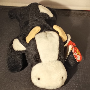 Vintage 1993 Ty Original Beanie Baby Daisy the Cow with Tag Errors