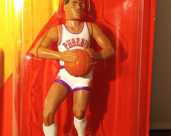Vintage 1992 Startaufstellung NBA Kevin Johnson Action Figur mit Karte und Poster / NEU