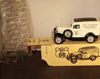 1932' FORD US MAIL Cars 貯金箱。ノベリティ。ビンテージ。 1932' FORD US MAIL Cars 貯金箱。ノベリティ。ビンテージ