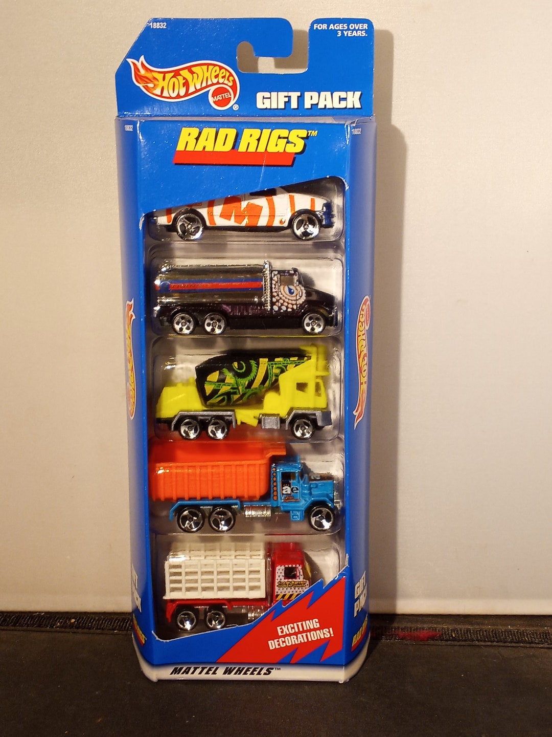 Vintage 1997 Hot Wheels 