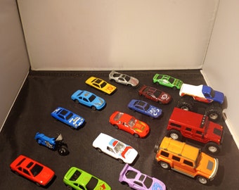 Vintage LOT of 16 toy cars
