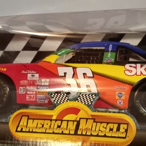Vintage 1997 American Muscle by ERTL NASCAR Skittles #36 Pontiac Grand Prix 1:18 Die-cast nib NRFB