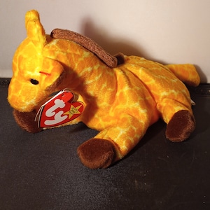 Vintage 1995 Twigs the Giraffe. Ty Beanie Baby  PVC pellets with Tag Errors