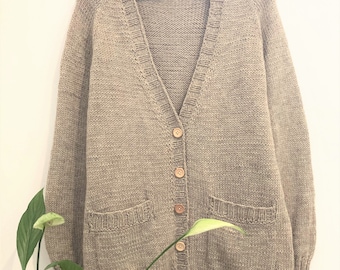 Padrão de Cardigan Raglan de Tricô: Estilo Boyfriend Oversized (Download em PDF)