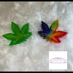 Customized Resin Small Marijuana Leaf Ashtrays