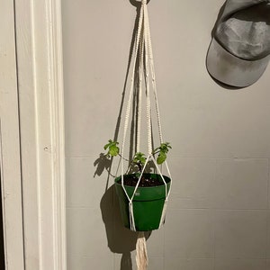 Cintre d’usine de Macrame